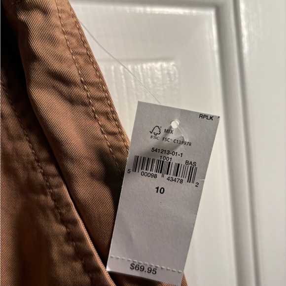 GAP Downtown Khaki -New With Tags - size 10 - Picture 3 of 5